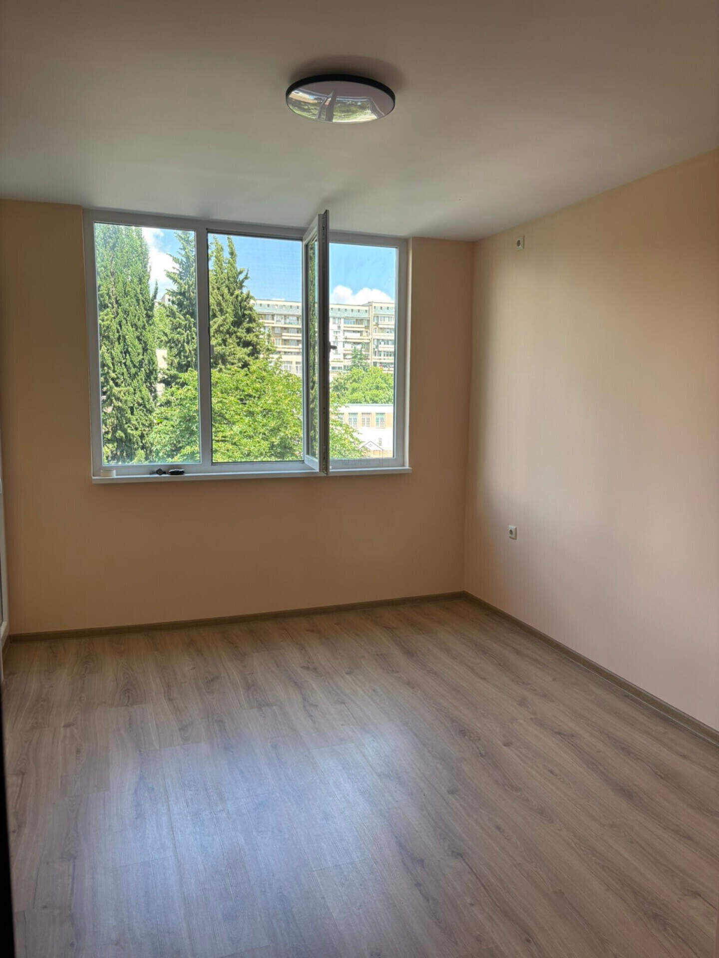Dreizimmer Wohnung in Tri tschutschura-üg, Stara Sagora – Foto 3