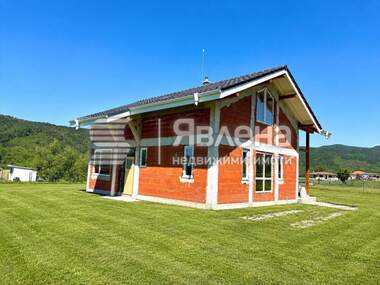 For sale - House in Pravec,  Sofia Oblast