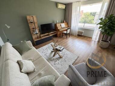 Miete - Wohnung in Zentar,  Burgas