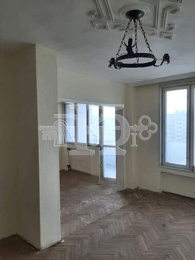 For sale - Apartment in Avtogara,  Varna