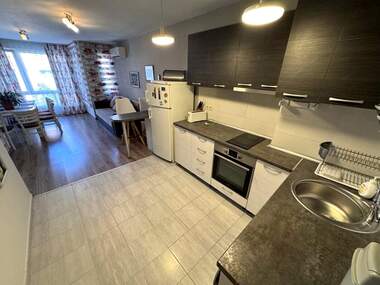 Închiriere - Apartament în Țentăr,  Burgas