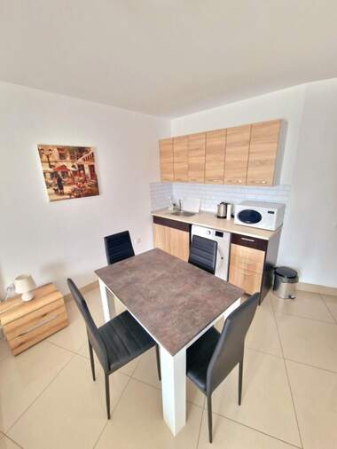 Verkauf - Wohnung in Zentar,  Dobritsch