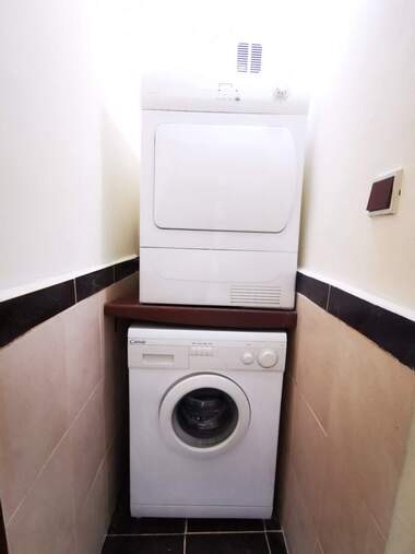 Închiriere - Apartament în Izgrev,  Burgas