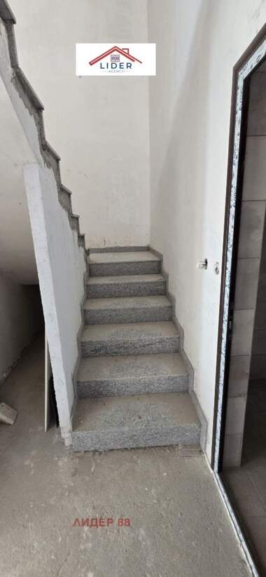 Vânzare - Apartament în Wider Center,  Pleven