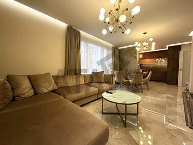 Vânzare - Apartament în Kărșiaka,  Plovdiv