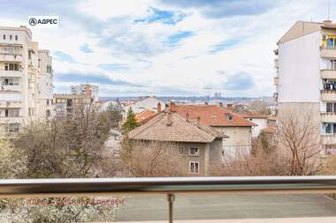 Închiriere - Apartament în Ideal City Center,  Pleven