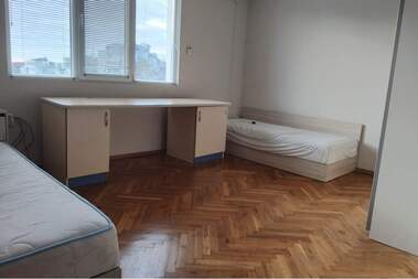 Închiriere - Apartament în Ceaîka,  Varna