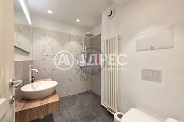 Продажба - Апартамент в Център,  София