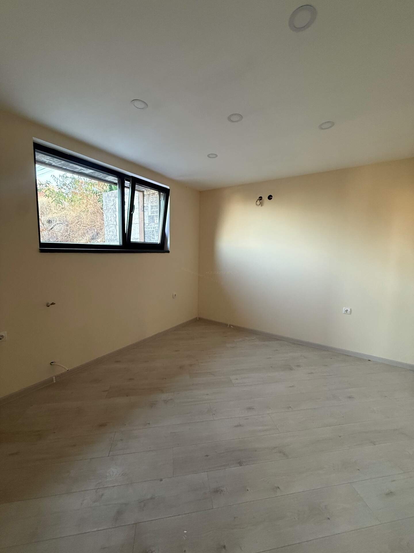 Etage von Haus in Kemera - hudozhnik, Wraza – Foto 9