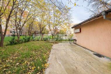 For sale - Office in Trakia,  Plovdiv