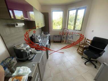 For rent - House in Priseltsi,  Varna