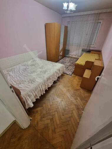 Închiriere - Apartament în Levski,  Varna