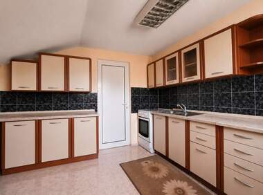 For sale - Floor of a house in Center,  Ruse