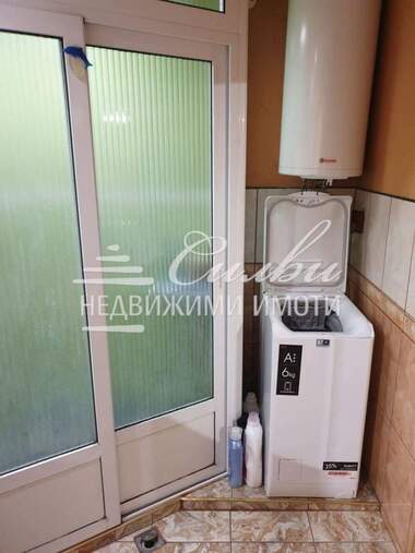 For sale - Floor of a house in Center,  Shumen