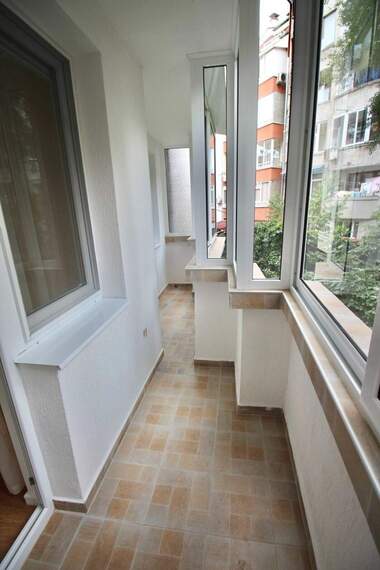 For rent - Apartment in Vazrajdane,  Burgas