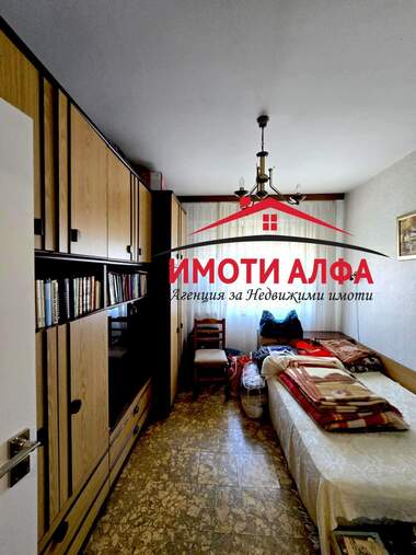 Продажа - Квартира в Овчарски,  Хасково