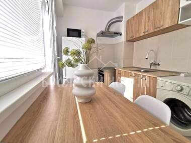 Închiriere - Apartament în Buzludja,  Veliko Tărnovo