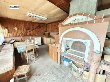 For sale - House in Gostinia,  Lovech