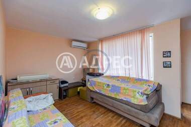 Vânzare - Apartament în Center,  Varna