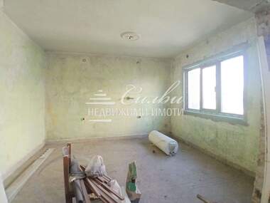 For sale - Floor of a house in Dobrudjanski,  Shumen