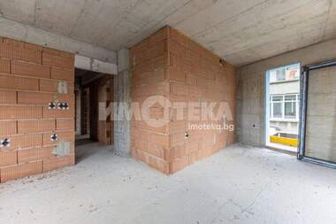 Продажа - Квартира у Цветен квартал,  Варна