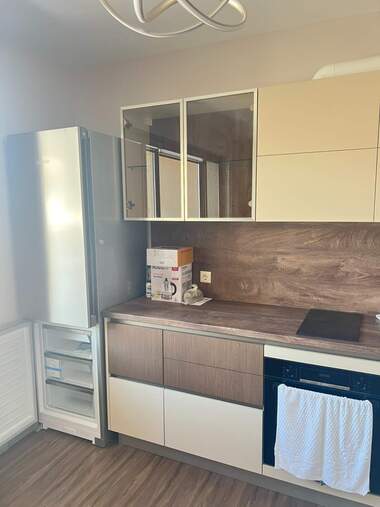 Închiriere - Apartament în Hristo Smirnenski,  Plovdiv
