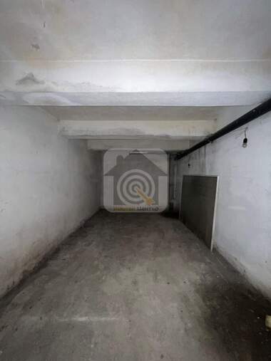 Satış - Garaj olarak Belite brezi,  Sofia