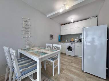 Închiriere - Apartament în Lazur,  Burgas