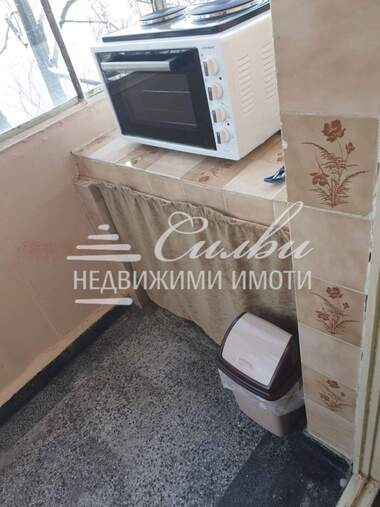 Închiriere - Apartament în Dobrudjanski,  Șumen