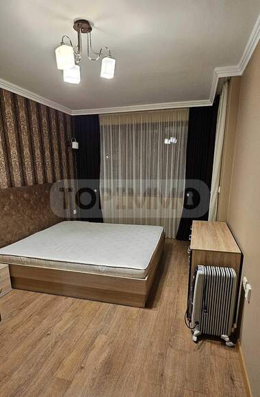 Închiriere - Apartament în Levski,  Varna