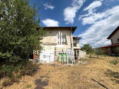 For sale - House in Viskiar,  Pernik