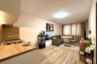 For sale - Apartment in Centеr,  Veliko Tarnovo