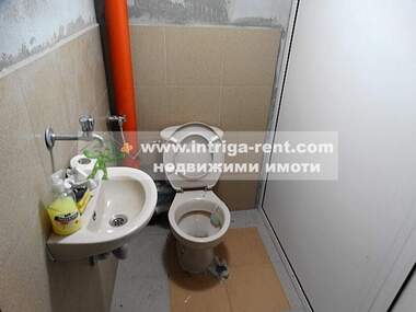 Închiriere - Spațiu industrial/Spațiu de depozitare/Depozit în Ceervena stena,  Haskovo