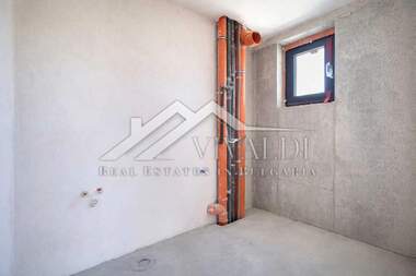 Продажба - Апартамент в Чайка,  Варна
