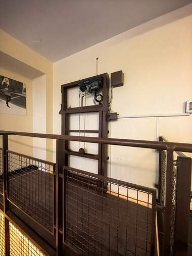 For sale - Office/Store/Beauty saloon in Ialta,  Ruse