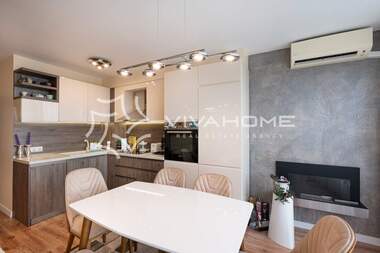 Продажба - Апартамент в Бриз,  Варна