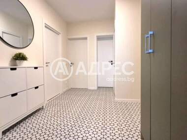 Închiriere - Apartament în Center,  Sofia