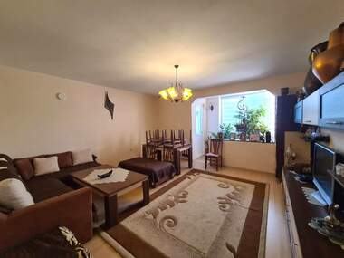 Vânzare - Apartament în Kamenni,  Haskovo