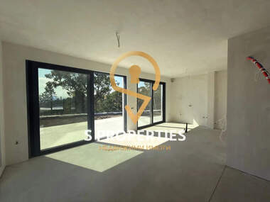 For sale - House in Pchelina,  Varna