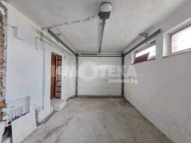 For sale - House in Voluiak,  Sofia