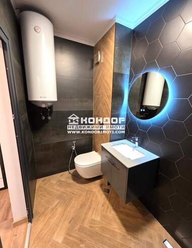 Vânzare - Apartament în Kărșiaka,  Plovdiv