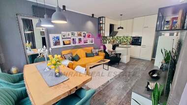 Închiriere - Apartament în Ceaîka,  Varna
