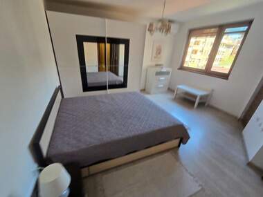Miete - Wohnung in Wazrajdane,  Burgas