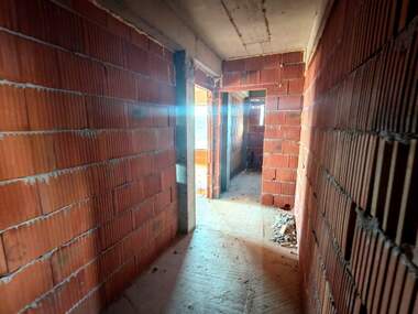 Satış - Apartman olarak Pastrina,  Montana