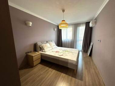 Miete - Wohnung in Mladejki halm,  Plowdiw