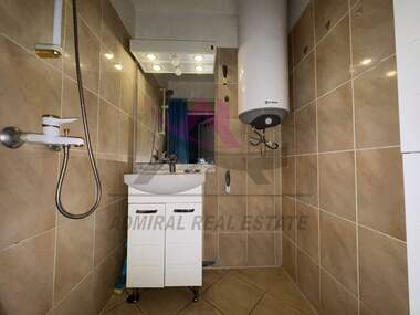 Închiriere - Apartament în Vladislavovo,  Varna