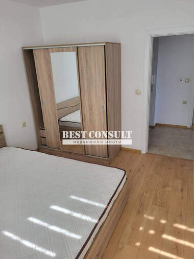 Închiriere - Apartament în Zdraveț Sever 2,  Ruse