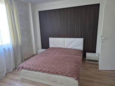 Închiriere - Apartament în Țentăr,  Vrața