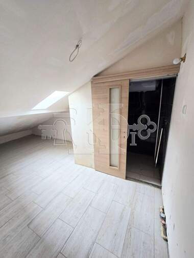 Vânzare - Apartament în Center,  Varna