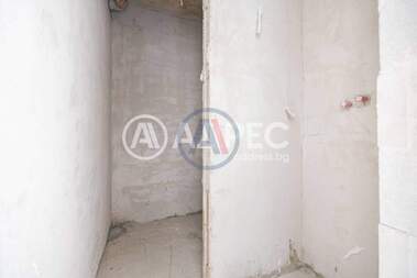Vânzare - Apartament în Vinița,  Varna